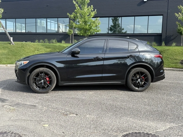 Alfa Romeo Stelvio Ti AWD* HARMAN KARDON* DISTRONIC* PANORAMA* - автомобили, коли, обяви за нови и употребявани 1
