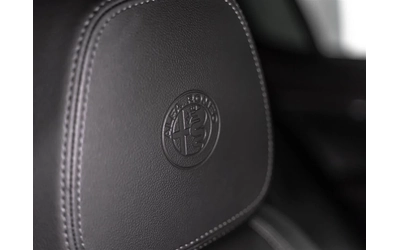 Alfa Romeo Stelvio Estrema AWD/PANOROOF/DRIVE-ASSISTS/PREMIUM - автомобили, коли, обяви за нови и употребявани 10