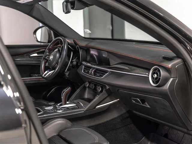 Alfa Romeo Stelvio Estrema AWD/PANOROOF/DRIVE-ASSISTS/PREMIUM - автомобили, коли, обяви за нови и употребявани 8