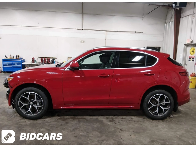 Alfa Romeo Stelvio Stelvio Ti AWD - автомобили, коли, обяви за нови и употребявани 14
