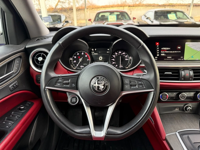 Alfa Romeo Stelvio TI AWD - автомобили, коли, обяви за нови и употребявани 10