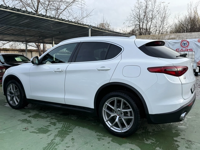 Alfa Romeo Stelvio TI AWD - автомобили, коли, обяви за нови и употребявани 5