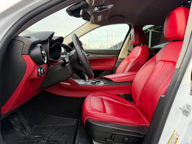 Alfa Romeo Stelvio TI AWD - автомобили, коли, обяви за нови и употребявани 6