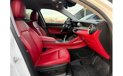 Alfa Romeo Stelvio TI AWD - автомобили, коли, обяви за нови и употребявани 7
