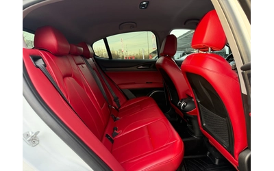 Alfa Romeo Stelvio TI AWD - автомобили, коли, обяви за нови и употребявани 9