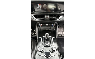 Alfa Romeo Stelvio Q4 2.2D 209HP LANE ASSIST BLIND SPOT EU6B - автомобили, коли, обяви за нови и употребявани 9