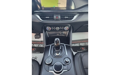 Alfa Romeo Stelvio 2.2 JTD - 210 к.с-EURO 6b-4x4-АВТОМАТИК-ШВЕЙЦАРИЯ - автомобили, коли, обяви за нови и употребявани 11