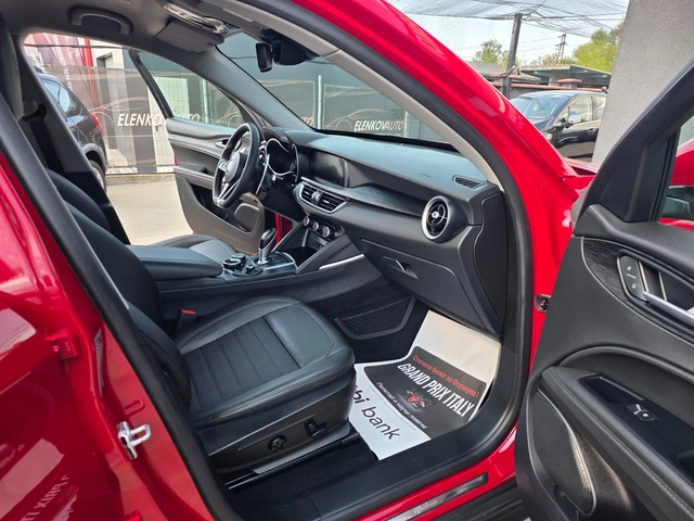 Alfa Romeo Stelvio 2.2 JTD - 210 к.с-EURO 6b-4x4-АВТОМАТИК-ШВЕЙЦАРИЯ - автомобили, коли, обяви за нови и употребявани 13