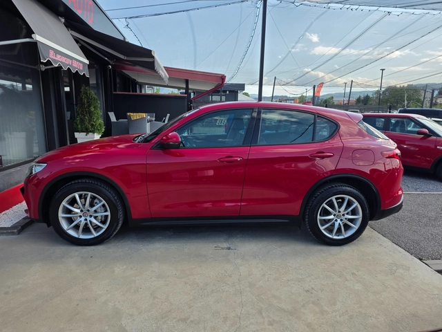 Alfa Romeo Stelvio 2.2 JTD - 210 к.с-EURO 6b-4x4-АВТОМАТИК-ШВЕЙЦАРИЯ - автомобили, коли, обяви за нови и употребявани 3