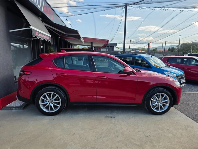 Alfa Romeo Stelvio 2.2 JTD - 210 к.с-EURO 6b-4x4-АВТОМАТИК-ШВЕЙЦАРИЯ - автомобили, коли, обяви за нови и употребявани 4