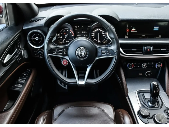 Alfa Romeo Stelvio Q4* Pano* H/K* - автомобили, коли, обяви за нови и употребявани 11