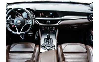 Alfa Romeo Stelvio Q4* Pano* H/K* - автомобили, коли, обяви за нови и употребявани 13