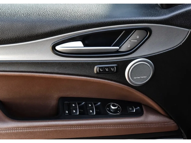 Alfa Romeo Stelvio Q4* Pano* H/K* - автомобили, коли, обяви за нови и употребявани 8