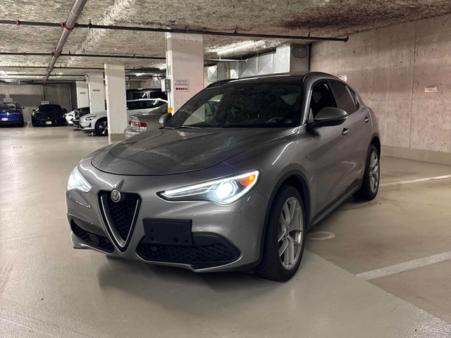 Alfa Romeo Stelvio TI* AWD* Пано* Сервизна история - автомобили, коли, обяви за нови и употребявани 0