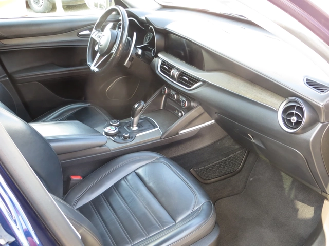 Alfa Romeo Stelvio 2, 2 VELOCE - автомобили, коли, обяви за нови и употребявани 13