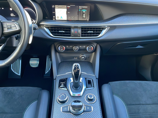 Alfa Romeo Stelvio QV 2.9 V6 Bi-Turbo Petrol 520 hp AT8 Q4 - автомобили, коли, обяви за нови и употребявани 10