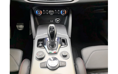 Alfa Romeo Stelvio TI 2.2 Diesel 210 hp AT8 Q4 - автомобили, коли, обяви за нови и употребявани 13