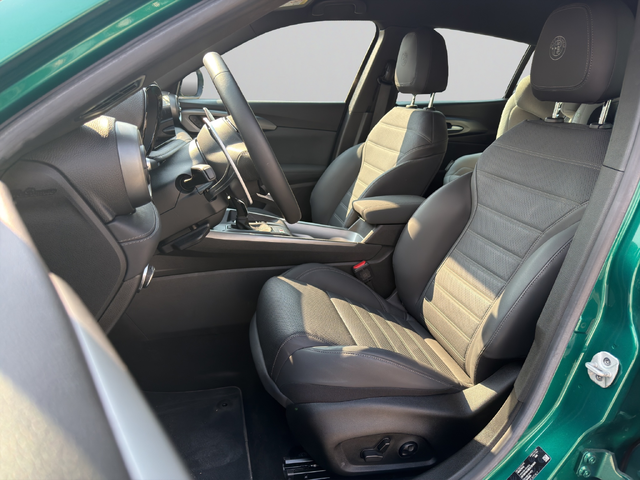 Alfa Romeo Tonale VELOCE 1.3 PHEV Petrol 280 hp AT6 e-AWD - автомобили, коли, обяви за нови и употребявани 8