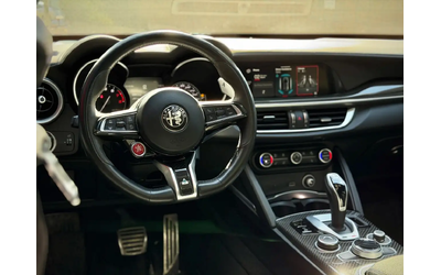Alfa Stelvio 505hp|One Owner|Low Mileage|Clean Carfax Quadrifog All Wheel Drive - автомобили, коли, обяви за нови и употребявани 19