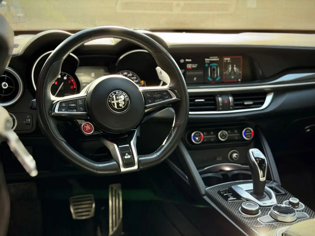 Alfa Stelvio 505hp|One Owner|Low Mileage|Clean Carfax Quadrifog All Wheel Drive - автомобили, коли, обяви за нови и употребявани 19