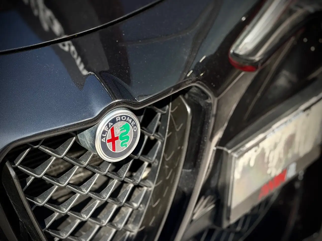 Alfa Stelvio 505hp|One Owner|Low Mileage|Clean Carfax Quadrifog All Wheel Drive - автомобили, коли, обяви за нови и употребявани 3