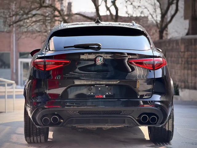 Alfa Stelvio 505hp|One Owner|Low Mileage|Clean Carfax Quadrifog All Wheel Drive - автомобили, коли, обяви за нови и употребявани 9