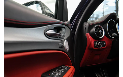 Alfa Stelvio Ti Sport |AWD|ONE OWNER|BSM|NAVI|PANO|RED INT All Wheel Drive - автомобили, коли, обяви за нови и употребявани 8