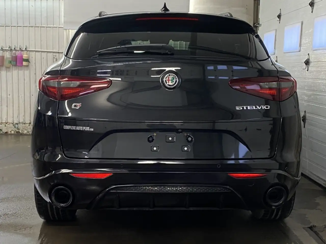 Alfa Stelvio Veloce **VÉHICULE CERTIFIÉ!!** All Wheel Drive - автомобили, коли, обяви за нови и употребявани 5