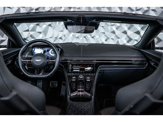   DB12 Volante Aluminite Silver - автомобили, коли, обяви за нови и употребявани 8