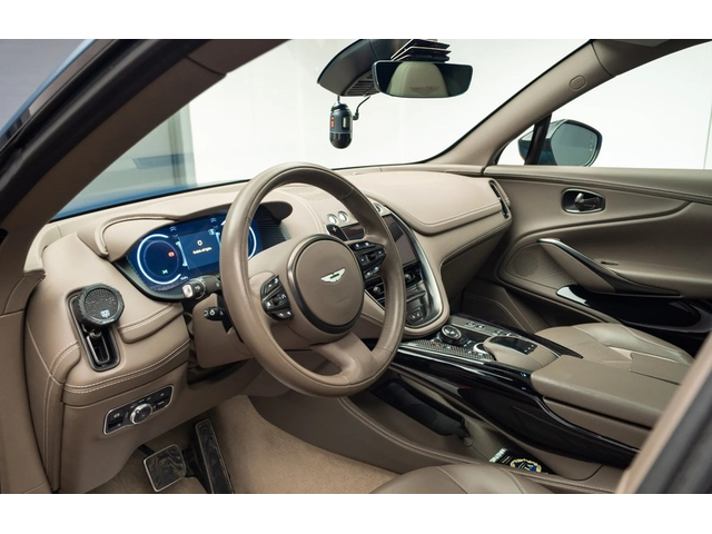 ASTON MARTIN DBX DBX 707 4.0 V8 AWD - автомобили, коли, обяви за нови и употребявани 6