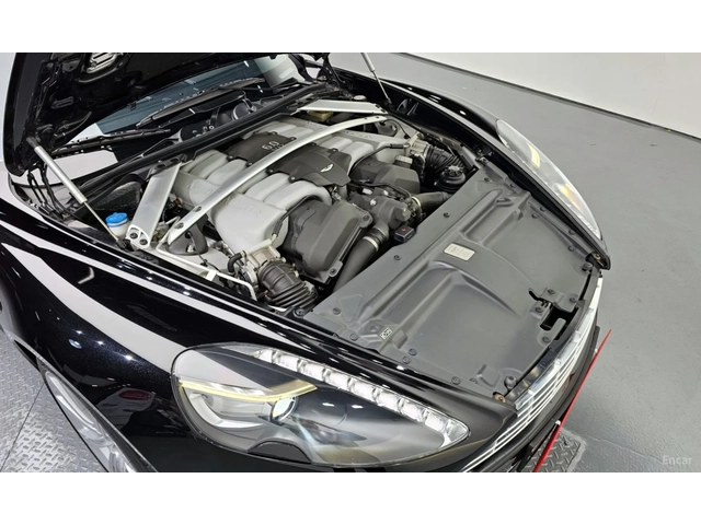 Aston Martin Rapide - автомобили, коли, обяви за нови и употребявани 13