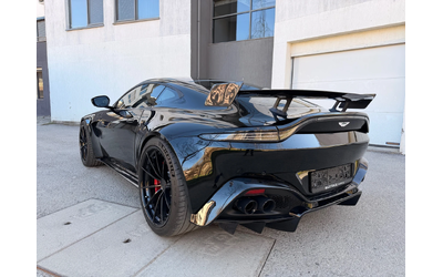 aston-martin-v8-vantage - 4