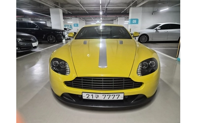 aston-martin-v8-vantage - 0