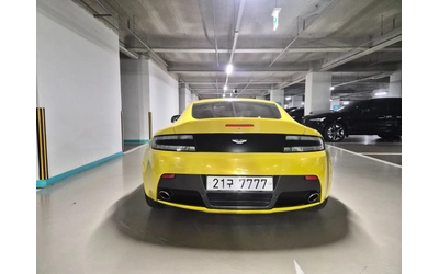 aston-martin-v8-vantage - 3