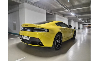 aston-martin-v8-vantage - 5