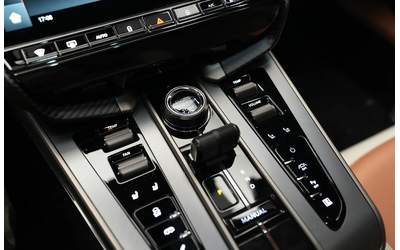 ASTON MARTIN Vanquish Vanquish III 5.2 V12 - автомобили, коли, обяви за нови и употребявани 15