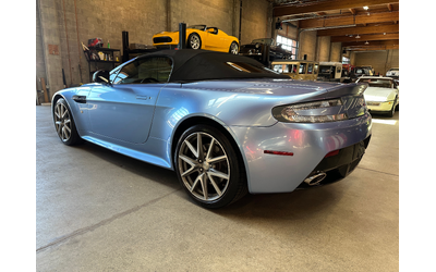 ASTON V8 Vantage 4.7L 8cyl Rear Wheel Drive - автомобили, коли, обяви за нови и употребявани 12
