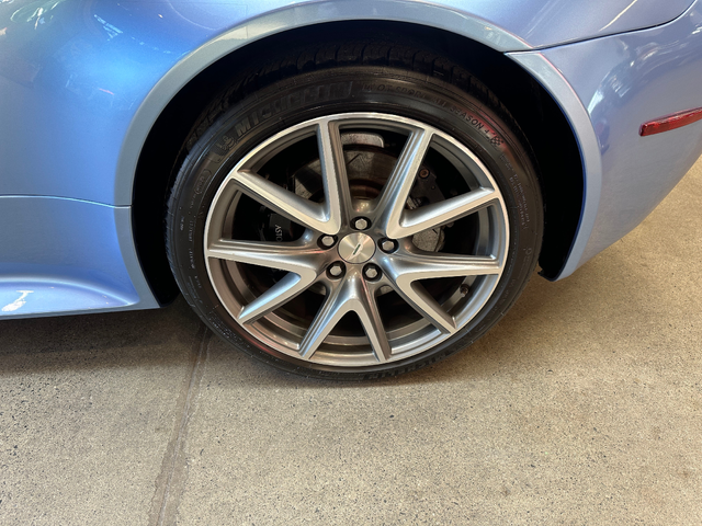 ASTON V8 Vantage 4.7L 8cyl Rear Wheel Drive - автомобили, коли, обяви за нови и употребявани 3