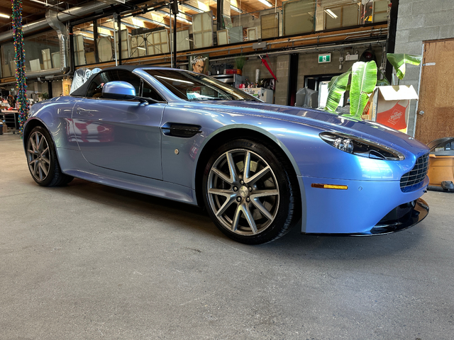 ASTON V8 Vantage 4.7L 8cyl Rear Wheel Drive - автомобили, коли, обяви за нови и употребявани 9