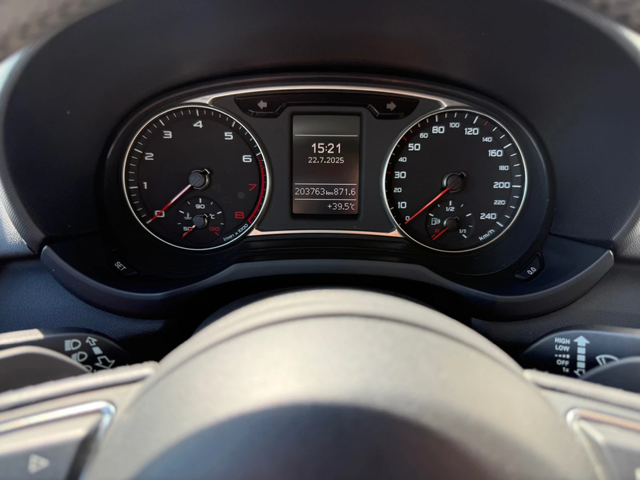 Audi A1 S-Line+ S-Tronic+ Bose+ Led+ Панорама - автомобили, коли, обяви за нови и употребявани 12