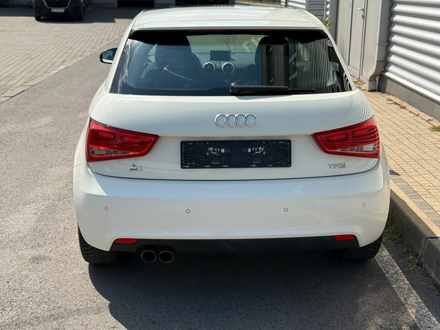 Audi A1 S-Line+ S-Tronic+ Bose+ Led+ Панорама - автомобили, коли, обяви за нови и употребявани 3