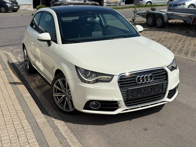 Audi A1 S-Line+ S-Tronic+ Bose+ Led+ Панорама - автомобили, коли, обяви за нови и употребявани 5