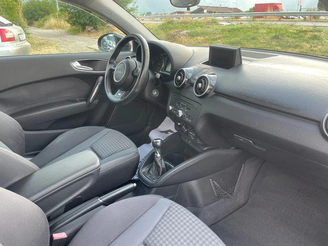 Audi A1 1.6TDI-S-LINE-NAVI-ITALIA - автомобили, коли, обяви за нови и употребявани 4