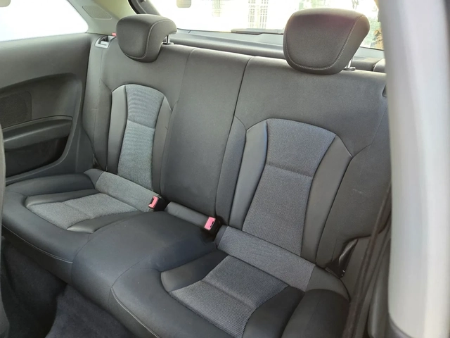 Audi A1 1.6TDI-105кс= КЛИМАТИК - автомобили, коли, обяви за нови и употребявани 8