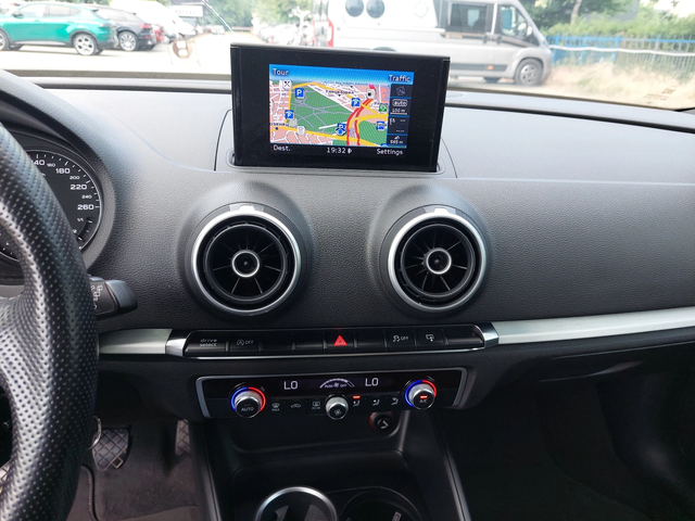 Audi A3 1, 6TDI 110ps S-Line - автомобили, коли, обяви за нови и употребявани 8