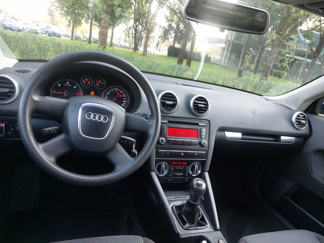 Audi A3 1, 9TDI  SPORTBACK - автомобили, коли, обяви за нови и употребявани 5