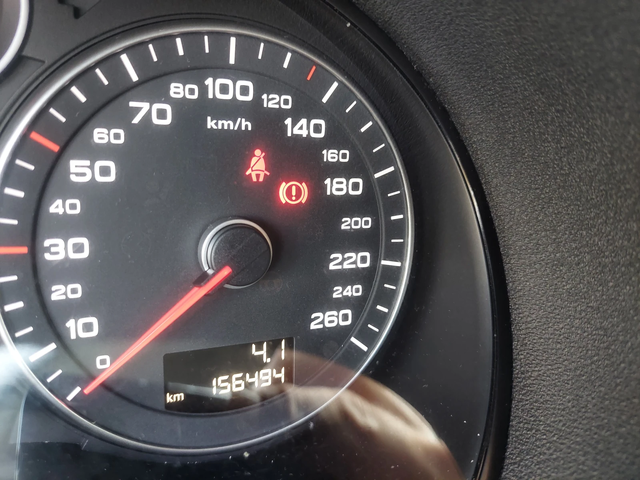 Audi A3 1, 9TDI  SPORTBACK - автомобили, коли, обяви за нови и употребявани 8