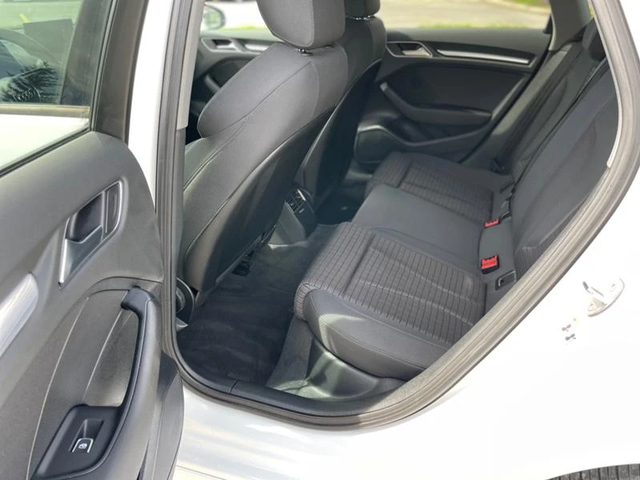 Audi A3 40 etron 2020 - автомобили, коли, обяви за нови и употребявани 9