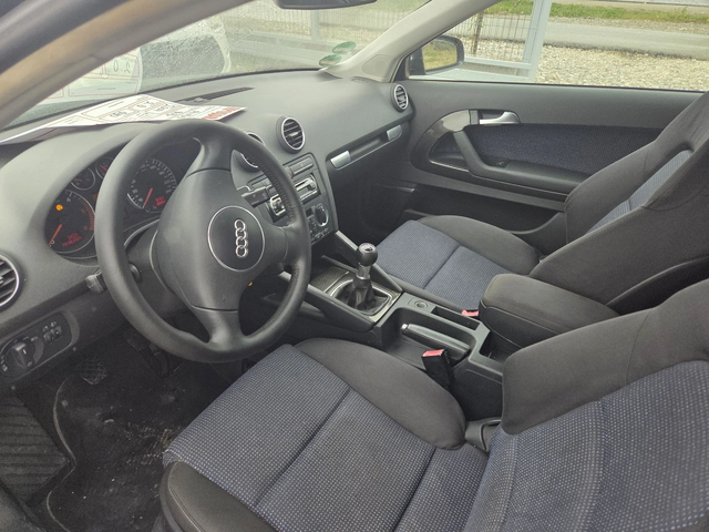 Audi A3 2.0tdi* xenon* - автомобили, коли, обяви за нови и употребявани 8
