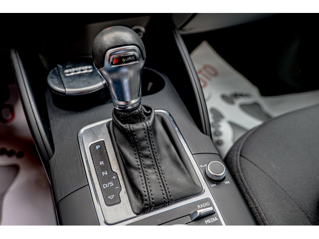 Audi A3 30TDI/Stronic/Navi/Led/Sedan - автомобили, коли, обяви за нови и употребявани 8